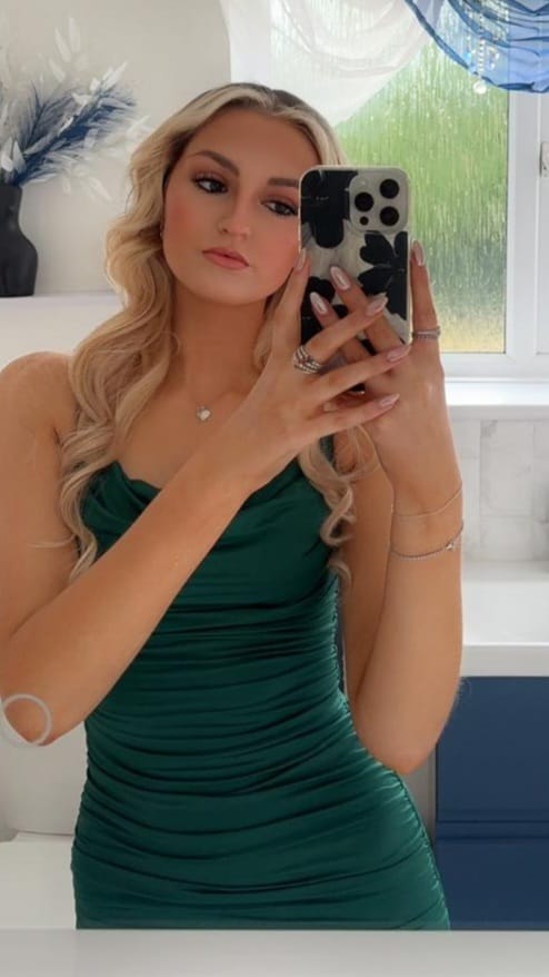 Maddie - Hair Stylist Level 3